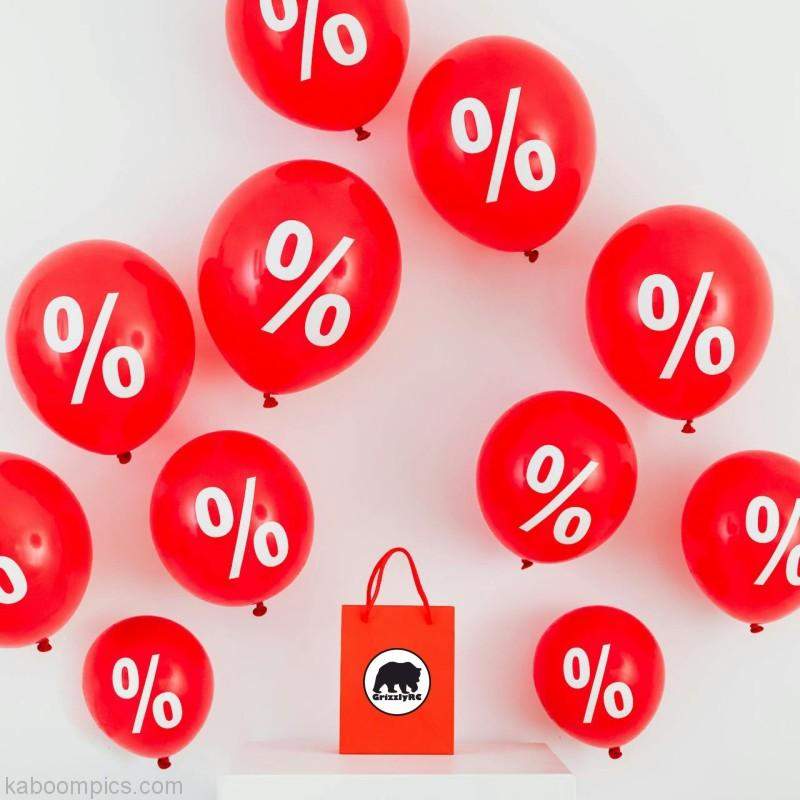 Zdjęcie dodane przez Photo By: Kaboompics.com: https://www.pexels.com/pl-pl/zdjecie/czerwony-znak-zakupy-biznes-5625130/